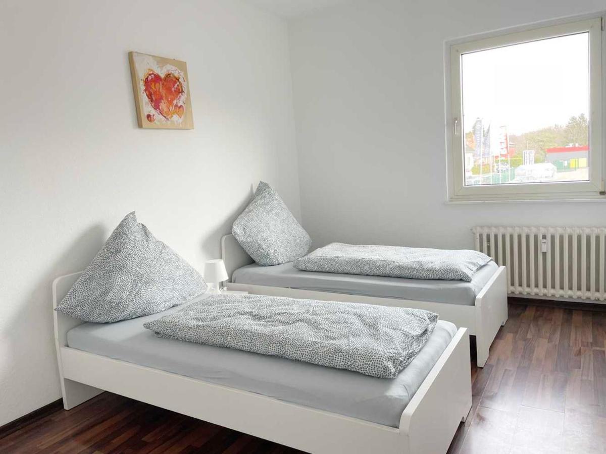 Apartment With 3 Rooms In Huerth Bagian luar foto