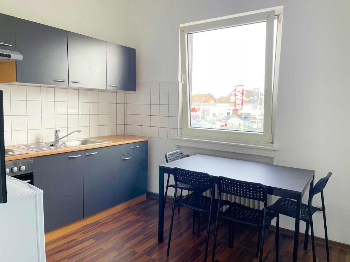 Apartment With 3 Rooms In Huerth Bagian luar foto